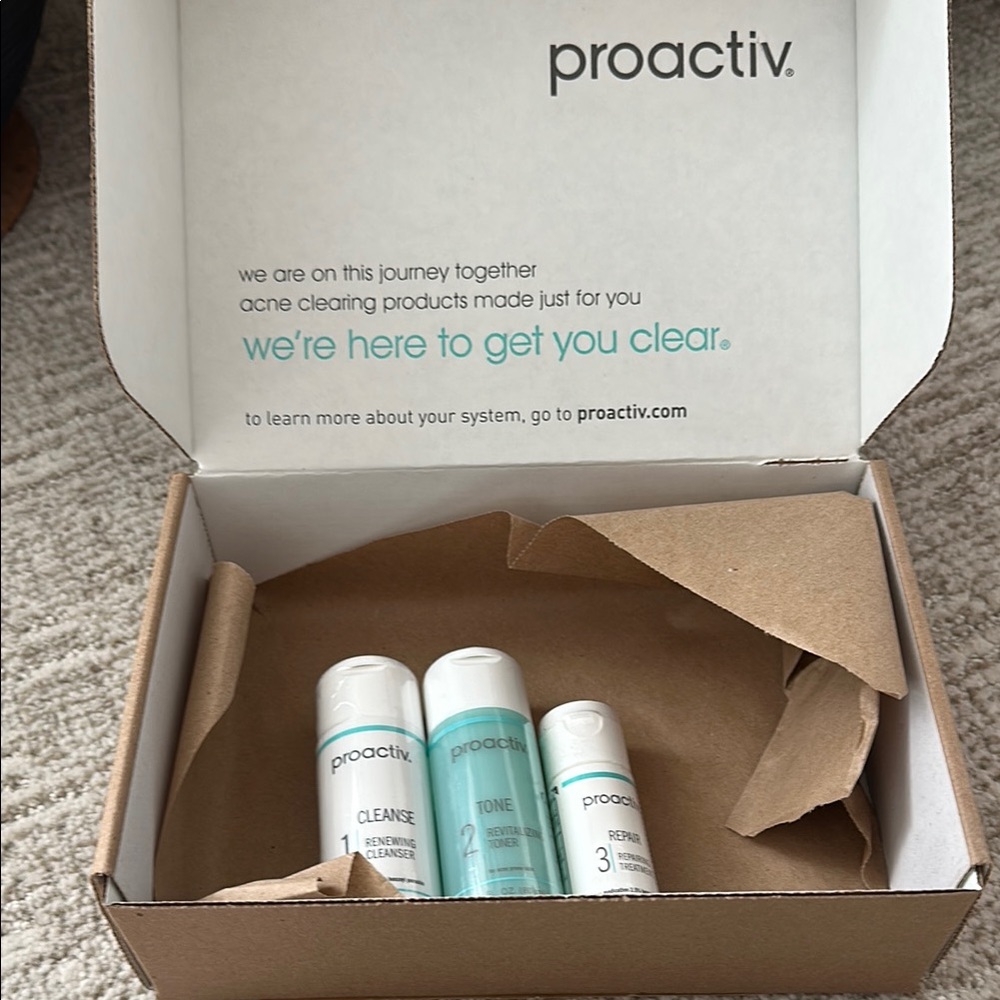 New Proactiv 3-Step Acne Treatment Kit-30 day